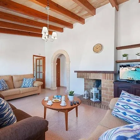 6 Bedroom A Very Short To Port Pollensa By Renthousing Villa