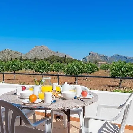 6 Bedroom A Very Short To Port Pollensa By Renthousing فيلة