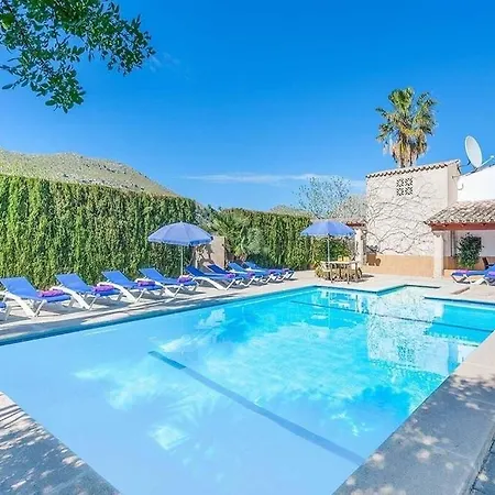 Villa 6 Bedroom A Very Short To Port Pollensa By Renthousing