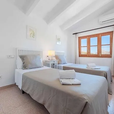 Villa 6 Bedroom A Very Short To Port Pollensa By Renthousing