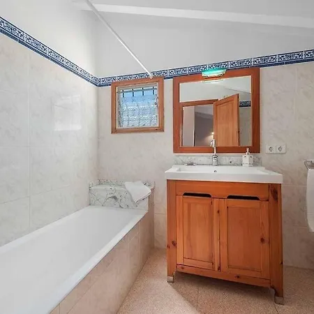 Villa 6 Bedroom A Very Short To Port Pollensa By Renthousing