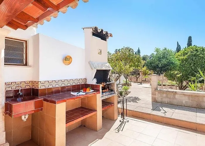 6 Bedroom A Very Short To Port Pollensa By Renthousing Vila
